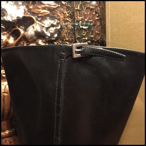 SALE🌷6.5- PRADA BLACK ITALIAN LEATHER BOOTS - Picture 6 of 8